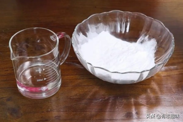 自制不用洗面的凉皮懒人方法,不用揉面不用洗面的凉皮做法