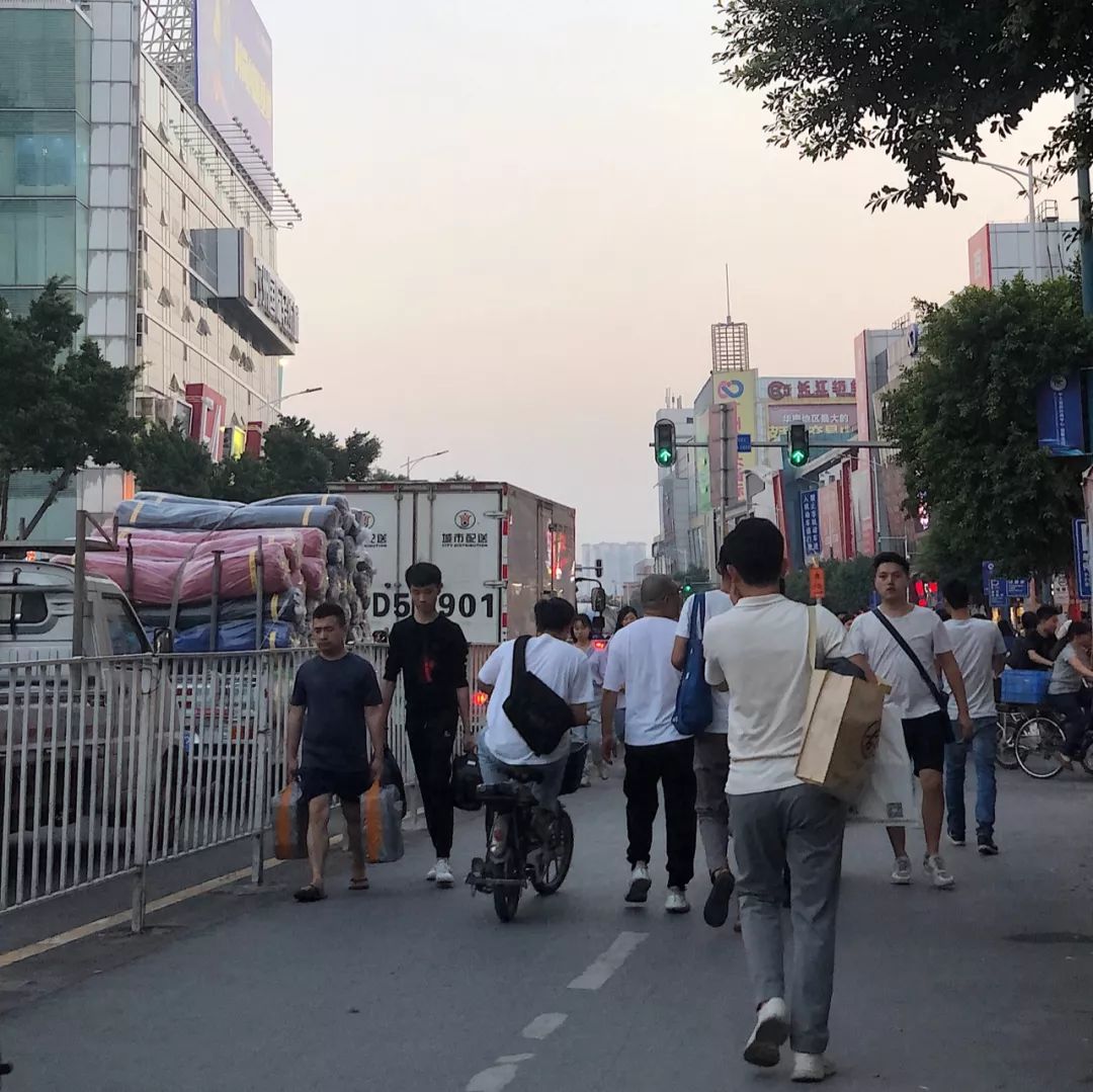 在广州中大做布匹生意,在广州中大布行搬货累吗