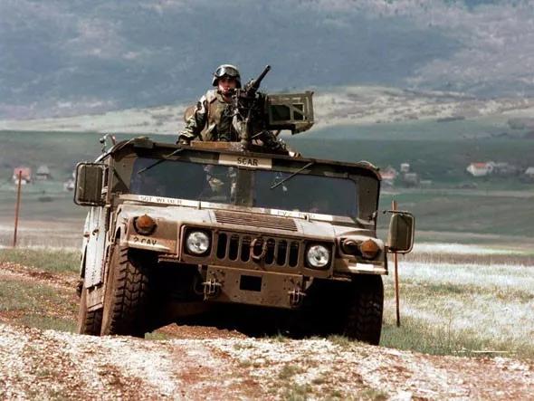 硬汉音响,金属硬汉级音箱