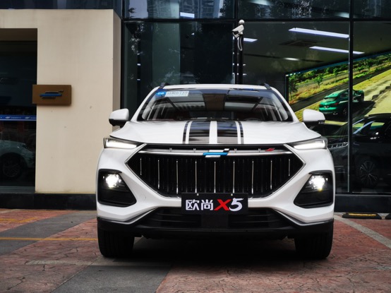 欧尚x5锋芒白车漆,长安欧尚x5plus补漆笔锋芒白色