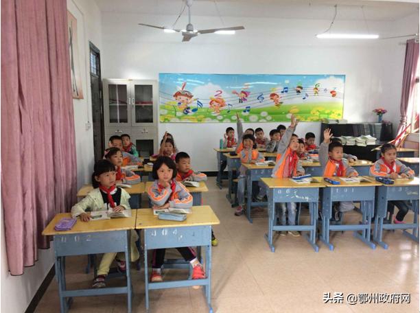 鄂州一根网线串起五所学校