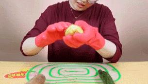 日本削土豆手套,去皮刮鱼鳞神奇手套