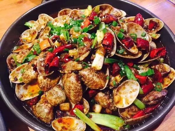 花蚬子吐沙不开口,花蚬子吐沙子要多久