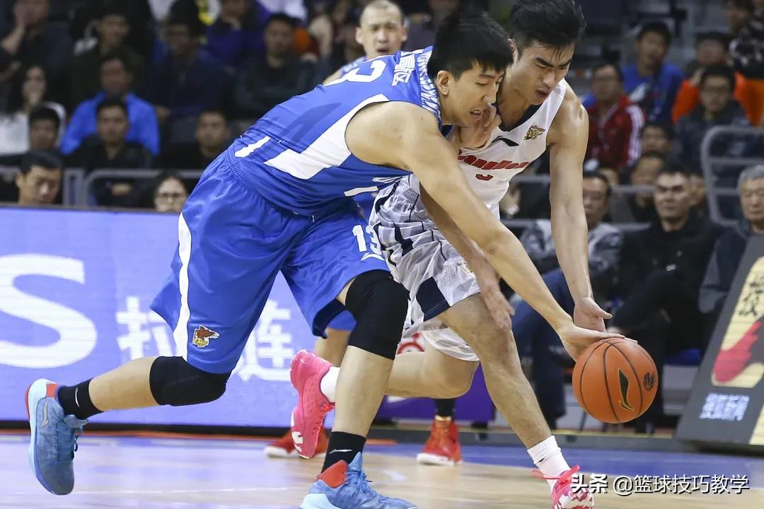 北控2换1,北京北控签下三名球员名单