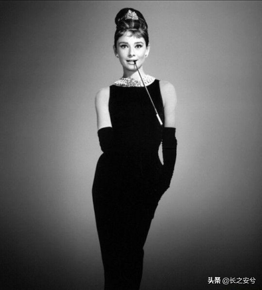 蒂凡尼的早餐小说中文版,蒂凡尼的早餐80000对白