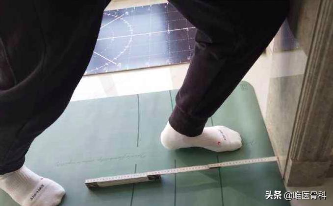 足底筋膜炎跑步脚后跟疼怎么办,走路脚跟痛当心足底筋膜炎