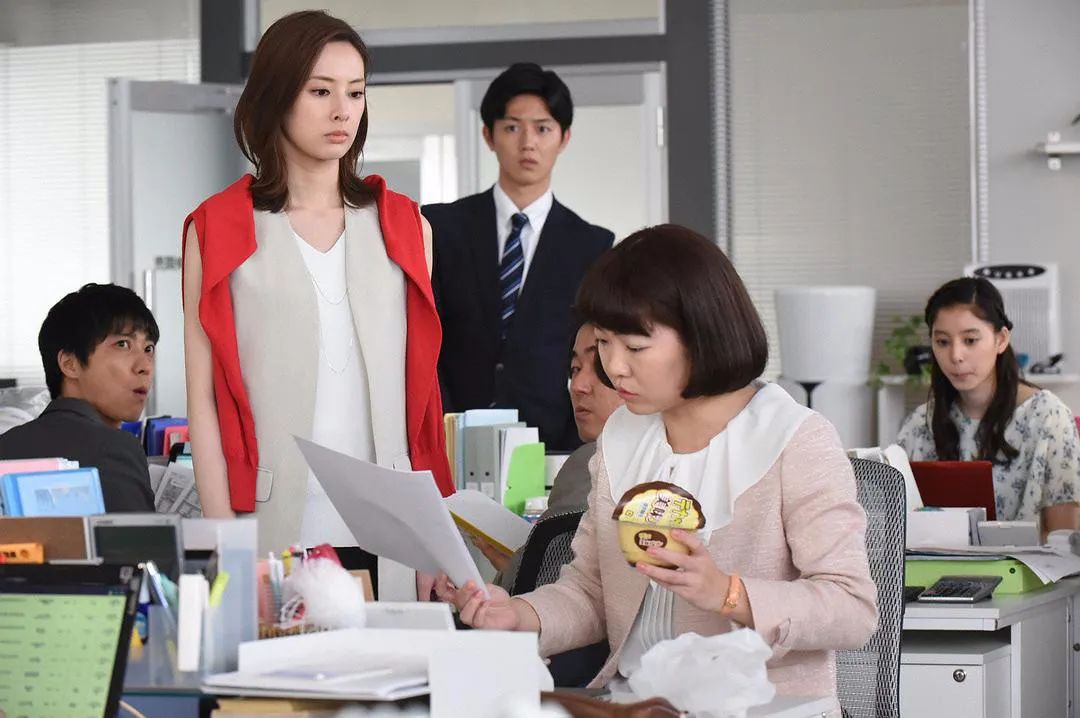 卖房子的女人的感受,卖房子的女生为什么好撒谎