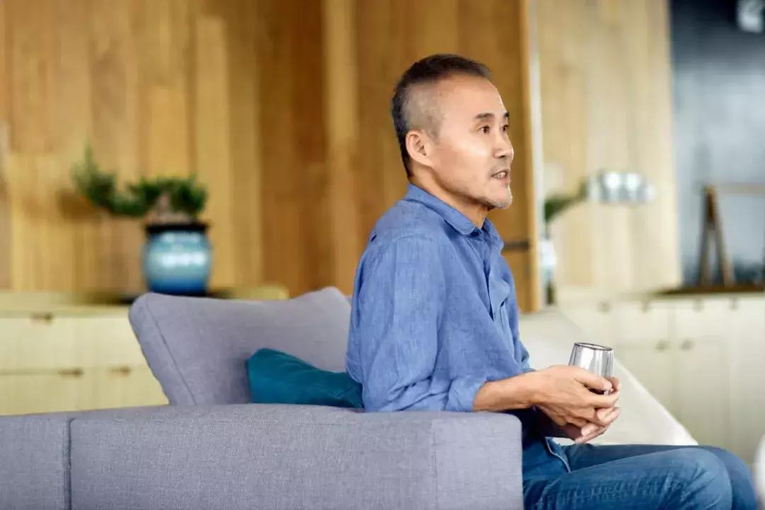 华大基因汪建个人简介,人民日报点评华大基因汪建