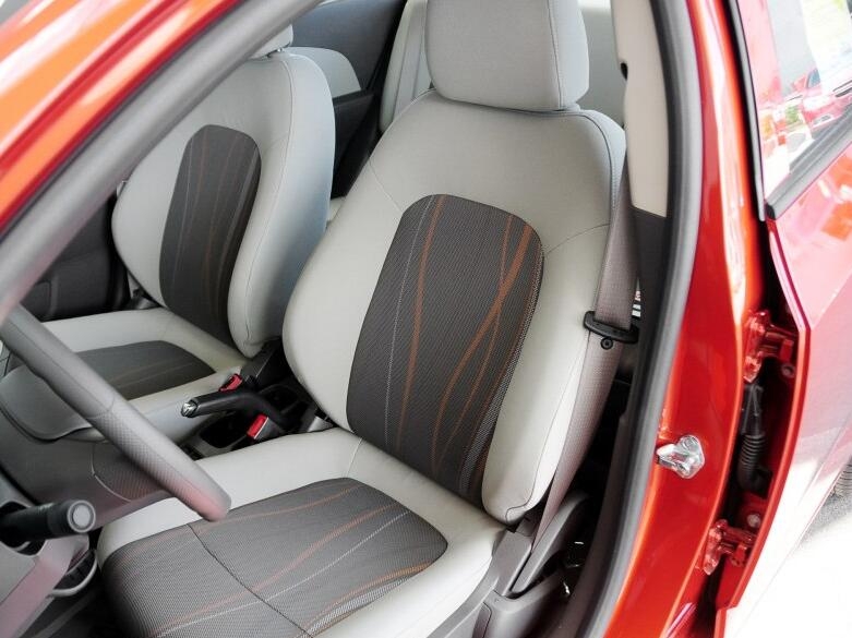 5万预算选雪佛兰是13年大空间景程还是车龄更短的爱唯欧