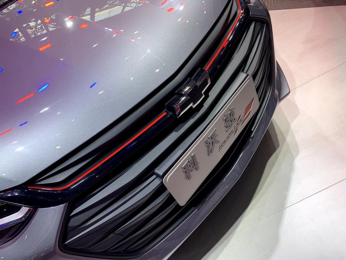 雪佛兰科沃兹5万公里卖多少钱,雪佛兰科沃兹新款值得买吗