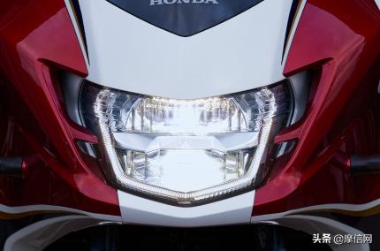 鏈敯澶嶅彜cb1300鍏ㄦ柊浠锋牸,鏈敯琛楄溅cb1300