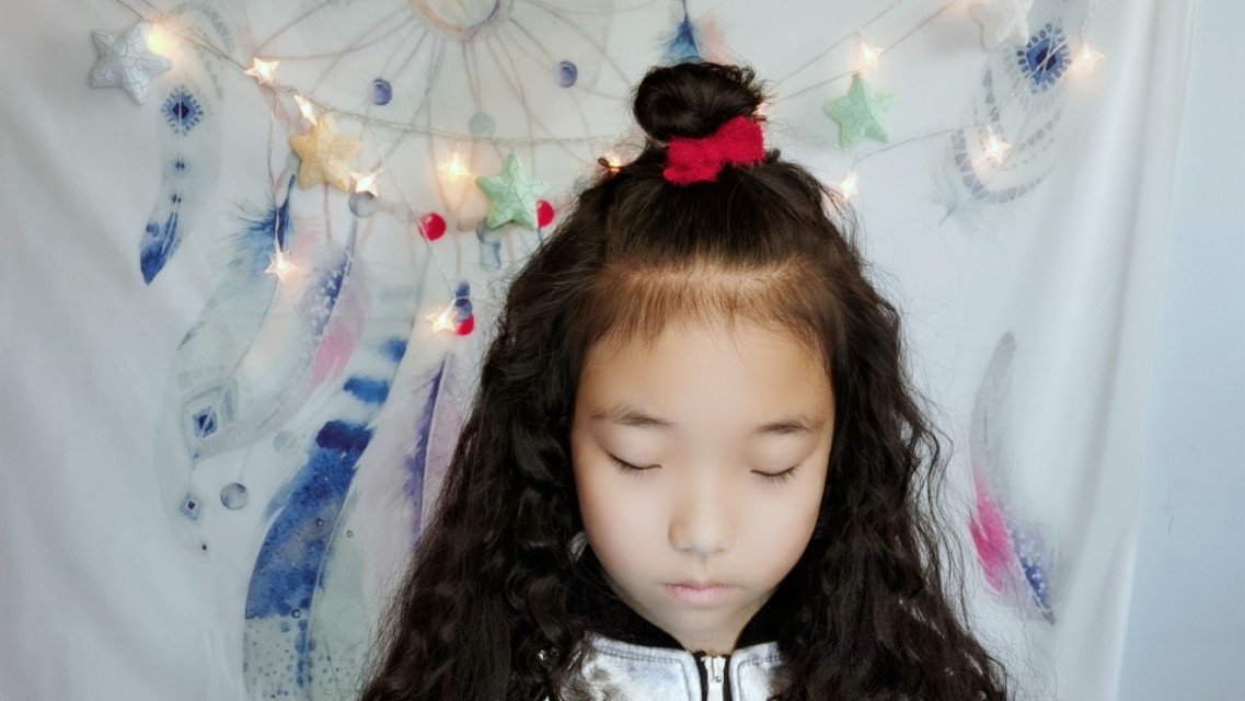 适合卷头发的编发儿童,儿童编发扎头发教程简单漂亮