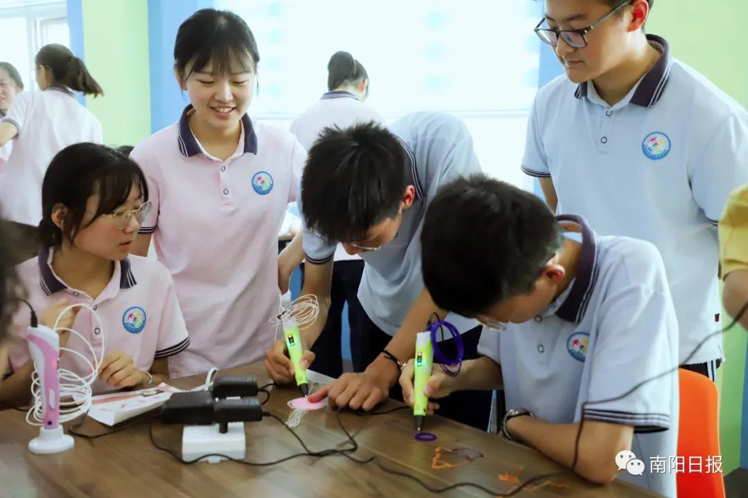 陪伴引领共同成长,南阳市第一完全学校全景校园