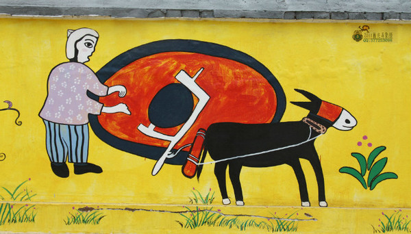 陕北的安塞不仅有响彻大地的腰鼓，还有奇美的农民画....