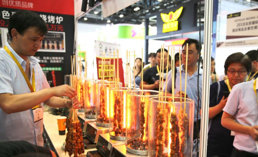 招商加盟团队外包一条龙,什么是餐饮招商外包