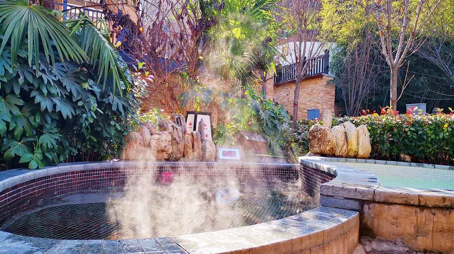 太白山凤凰温泉299住宿套餐,5.1假期太白山凤凰温泉门票团购