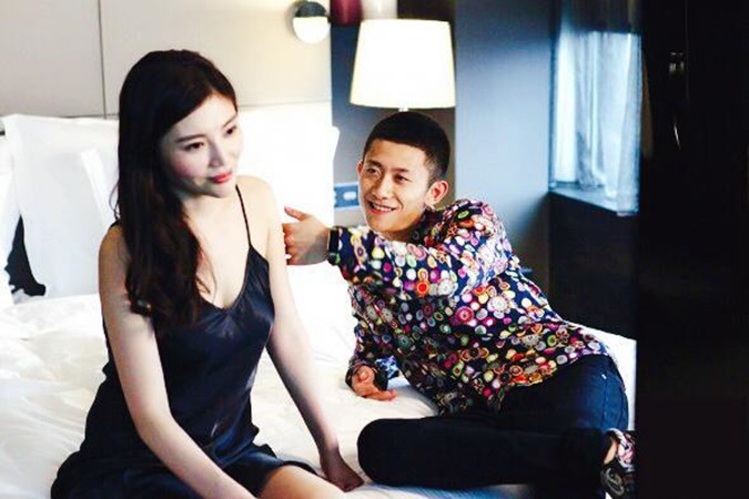 鐢峰弸鏉′欢宸繕鍔堣吙,鐢峰弸鏄庣洰寮犺儐鍔堣吙