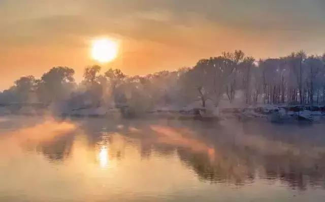 雾凇之美宛若仙境,连云港花果山雾凇美得像仙境