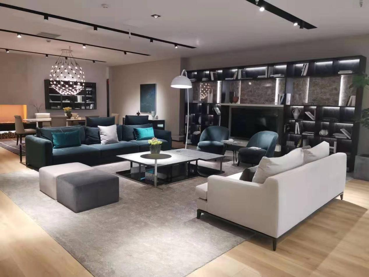 从老板到房地产大咖,从地产大佬到万界首富