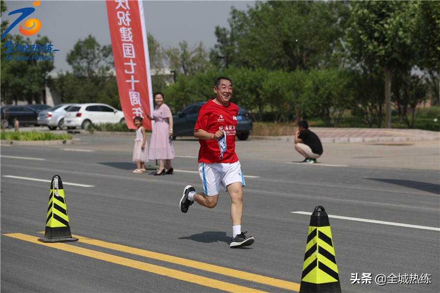 “跑遍国际庄”2019石家庄十公里联赛暨元氏县马拉松赛活力开跑