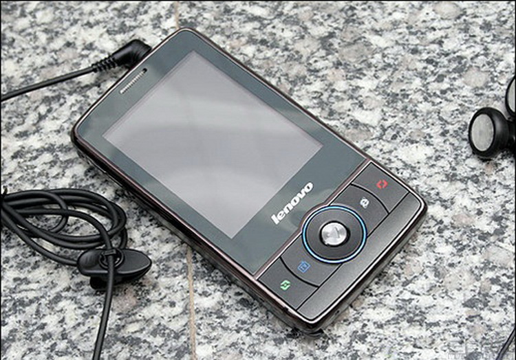 十年换了八次品牌，这个手机厂商可能折腾不动了