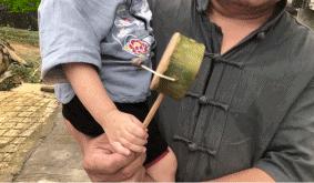 大爷造鲁班凳,60岁中国大爷徒手做鲁班凳