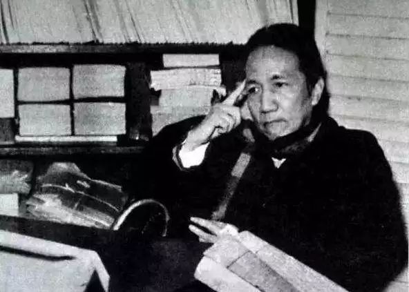 一个官三代，留学16年，但没拿过一个学位，最终却成为国学大师