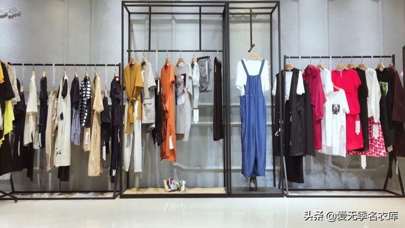 女装怎么选品拿货,女装批发一手货源怎么选