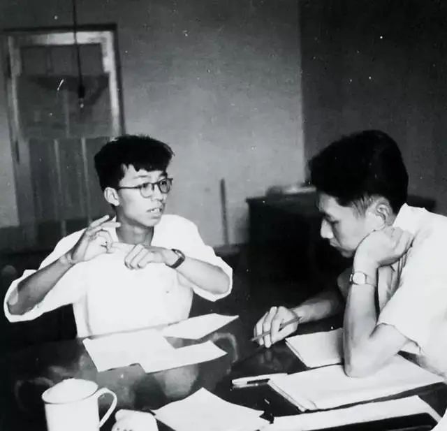 陈佳洱：父亲是“童话大王”陈伯吹，他成为核物理学家，北大校长