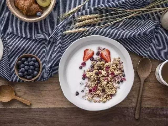 刘雯解约蔻驰,刘雯与蔻驰现状