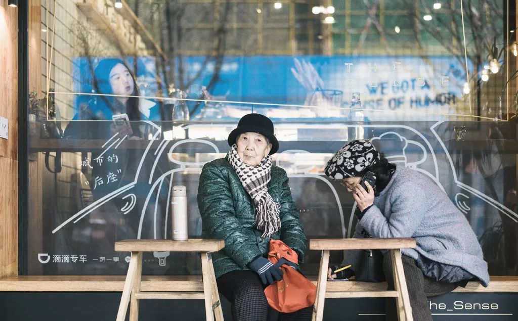 花椒、蛋烘糕和肉桂,对头,这里是咖啡店