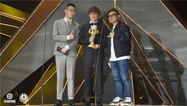年度颁奖典礼！暖阳最佳，大仙一诺AG收获颇丰，冬冠杯形同虚设