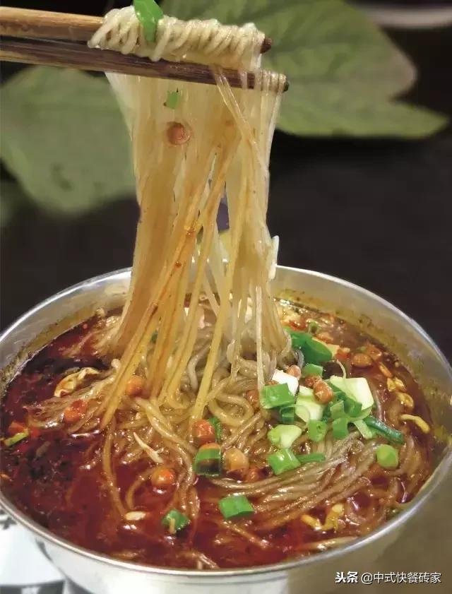 干锅肥肠干椒川味大厨正宗做法,干锅酸菜肥肠的正确方法