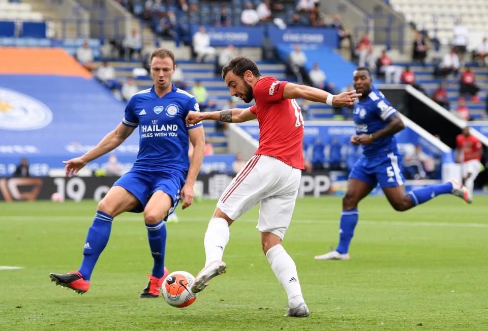 2-0！凌晨1点裁判送曼联进欧冠，英超大黑马变大悲剧