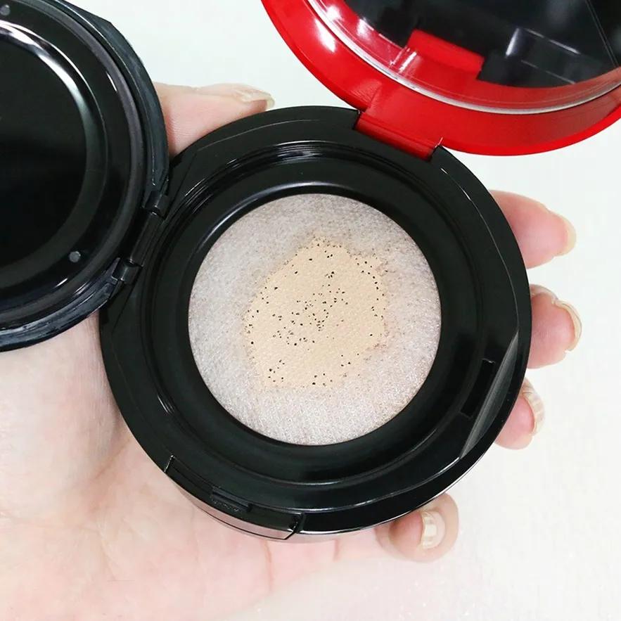 雅诗兰黛持妆无瑕保湿气垫粉底液,遮瑕好又不拔干的气垫粉底液推荐