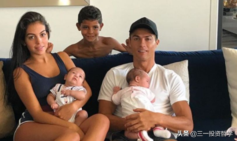 c罗的自律已达到让人恐怖的程度,c罗痛哭最多黄牌