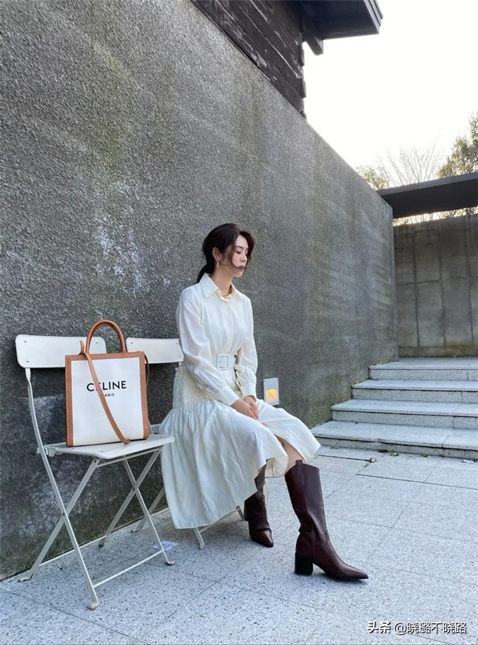 衬衫式小白裙气质高级显瘦,最近很火的高级感裙子