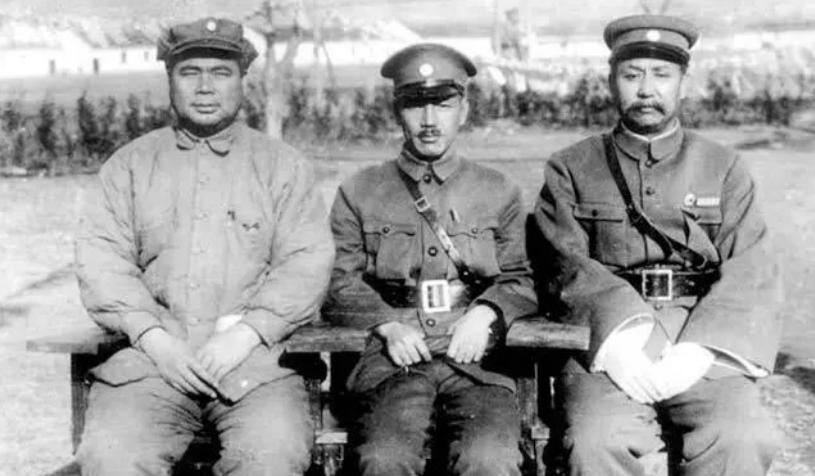 阎锡山临终遗物,阎锡山死后葬在哪里