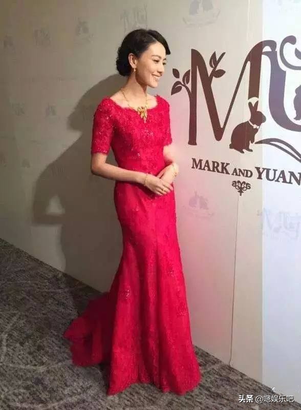 高圆圆杨颖礼服,angelababy婚礼敬酒服