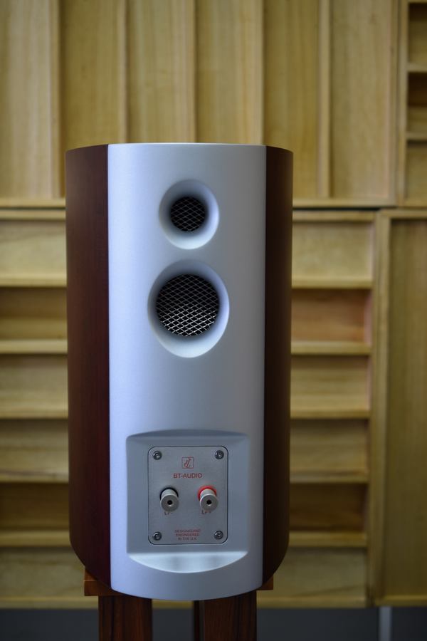 谁才是性价比之王？德法丹美五款入门HIFI书架箱对比横评