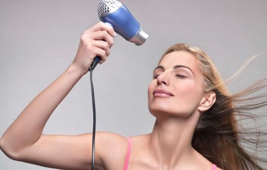 大冬天头发干枯脱发的方法,冬天头发干燥怎么护理