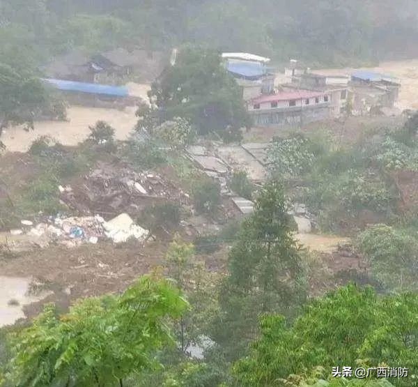 山体滑坡泥石流事故,山体滑坡事故中该如何处置和救援