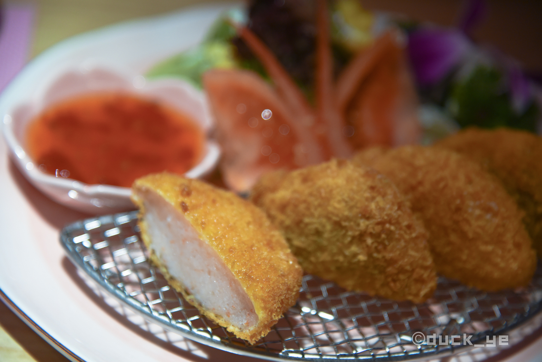 厦门镇邦路上粉嫩日式小店，店名让人忘不了，创意日式盖饭超赞