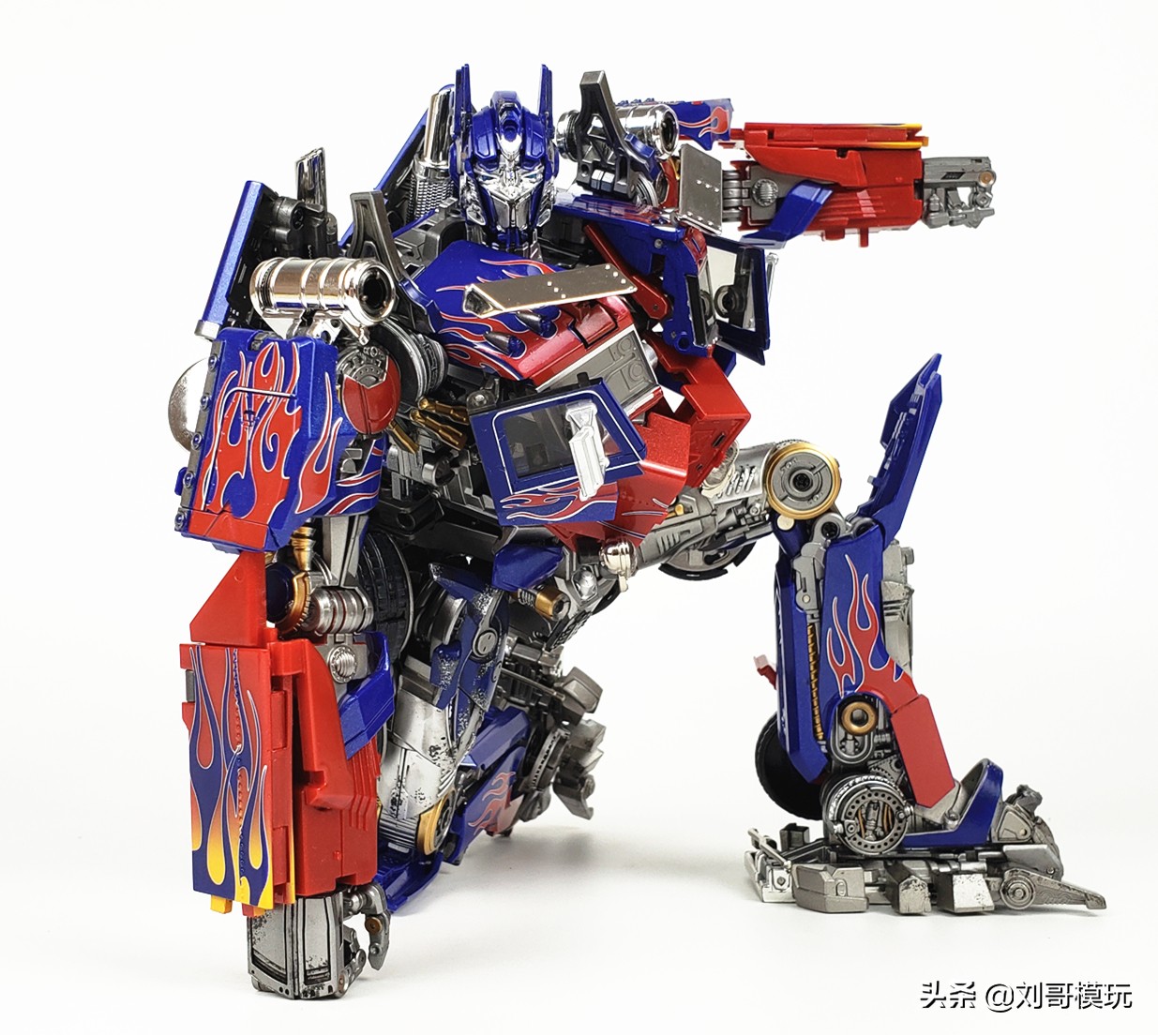 擎天柱玩具最还原,最还原电影的擎天柱玩具