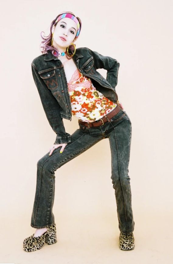 那些看起来特“亚”的人，都在穿什么牌子？