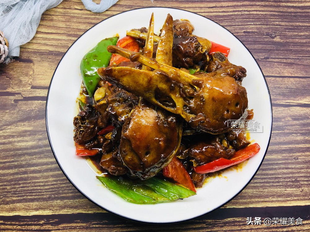 鸭做白切,怎样做白切鸭肉嫩皮脆