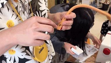 废旧纸袋如何做收纳包包,大牌纸袋斜挎包包改造教程