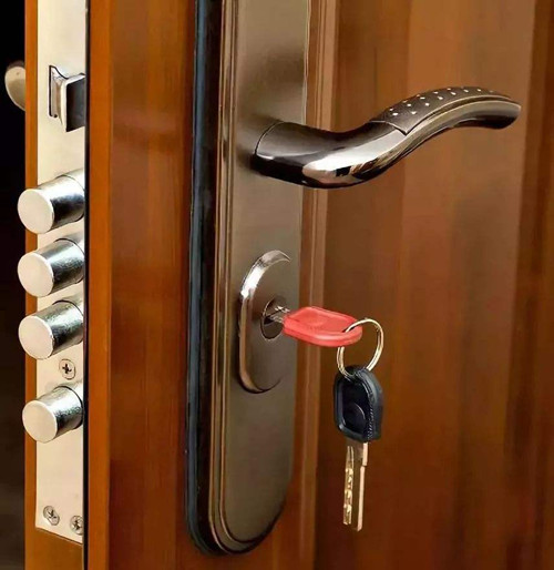 防盗门咯吱咯吱是门的原因吗,防盗门开门嘎吱响怎么办