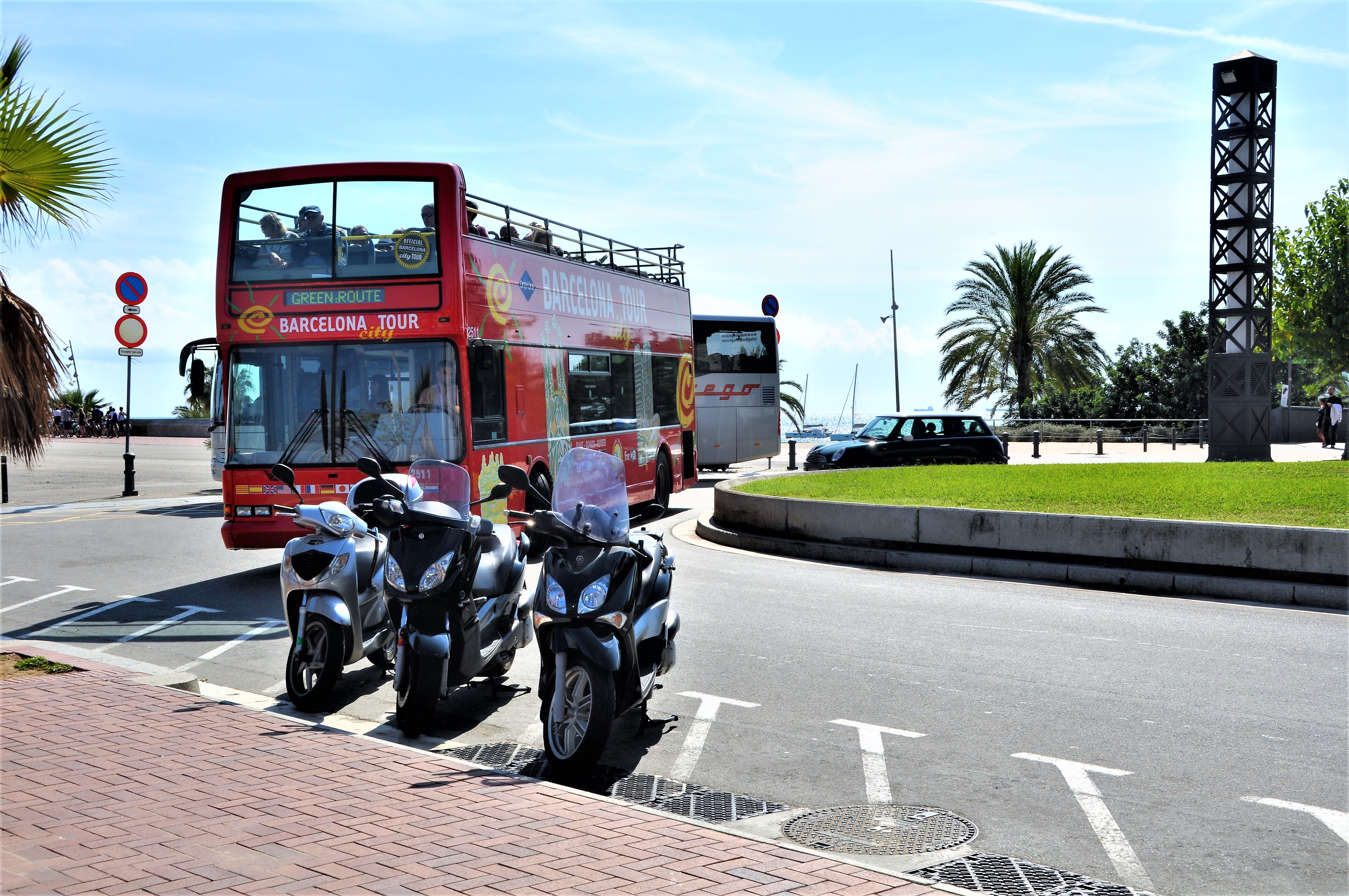 巴萨巴塞罗那fifa,巴塞罗那还是巴萨罗那