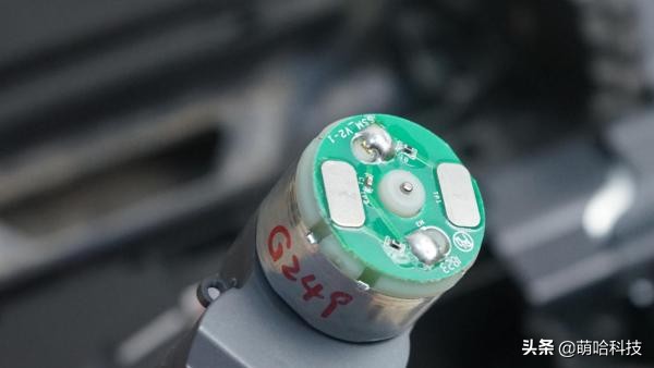 石头扫地机器人拆垃圾盒,石头扫地机器人t6拆解